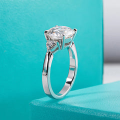 Moissanite Luxe Ring